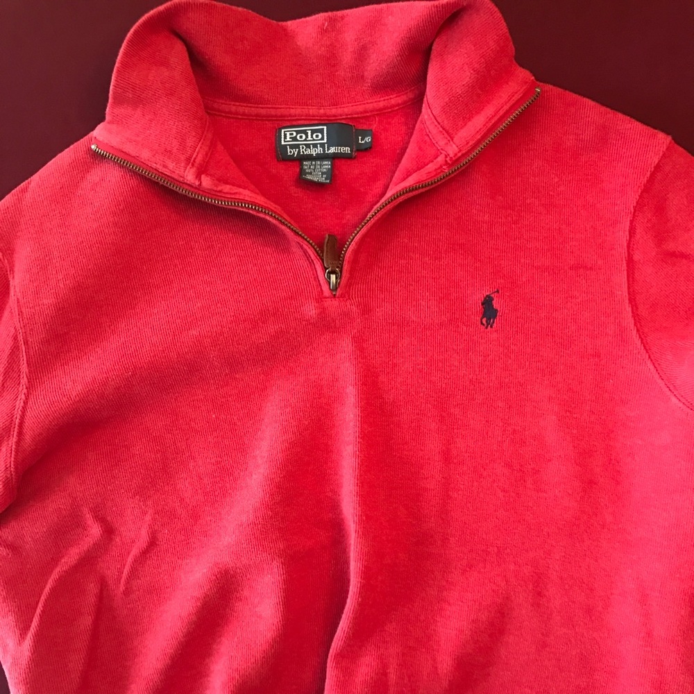 🚨Great condition, super trendy, sweater🚨